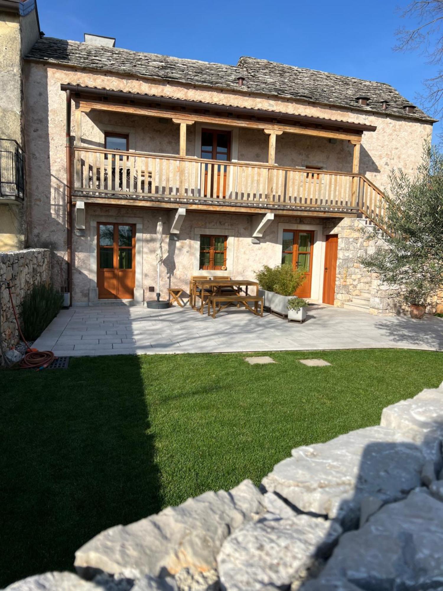 Appartamenti Minerva San Pelagio Esterno foto